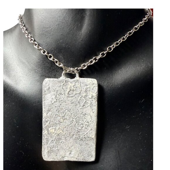 Handmade Christmas Pendant Necklace With USA 22 Stamp Design Decoupaged & Hand-P - Picture 7 of 8